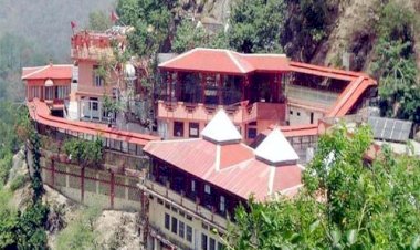 बाबा बालक नाथ मंदिर में उमड़ी श्रद्धालुओं की भारी भीड़, दो दिनों में लाखों का चढ़ावा