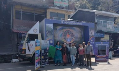 एडीएम ने जागरूकता वाहन को दिखाई हरी झंडी