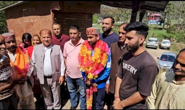 ओलंपिक वर्ल्ड विंटर गेम्स में नाहन के हेमचंद ने जीता रजत पदक, स्नो बॉडिंग में जीता रजत पदक