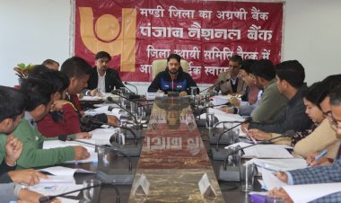 बैंक स्वयं सहायता समूहों को बिना किसी देरी के जारी करें ऋण- अपूर्व देवगन