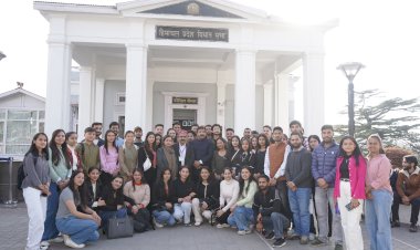 हिमाचल प्रदेश विश्वविद्यालय के विद्यार्थियों ने उप-मुख्यमंत्री से भेंट की