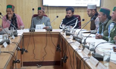 जिला परिषद किन्नौर की त्रैमासिक बैठक जिला परिषद सभागार में आयोजित