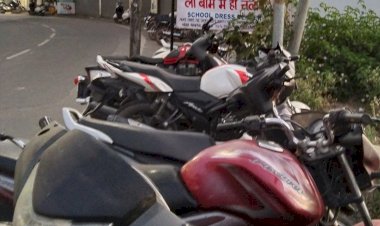 ख़ास खबर  :  80 फीसदी दो पहिया वाहनों से बेक व्यू मिरर गायब, यातायात नियमों का वाहन चालक कर रहे उल्लंघन....