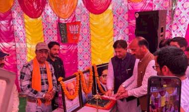 कांग्रेस ने संविधान निर्माता बावा भीम राव अम्बेडकर का पल-पल  किया अपमान और मोदी ने हर पल किया उनका सम्मान