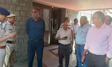 धमकी भरे ईमेल के बाद उपायुक्त कार्यालय परिसर को किया खाली