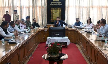 राष्ट्रपति के प्रस्तावित दौरे को लेकर जिला दंडाधिकारी की अध्यक्षता में बैठक आयोजित