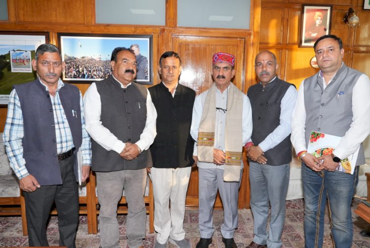 मुख्यमंत्री से मिले विभिन्न जिलों के एपीएमसी अध्यक्ष, किसानों-बागवानों के लिए सराहनीय योजनाओं पर जताया आभार