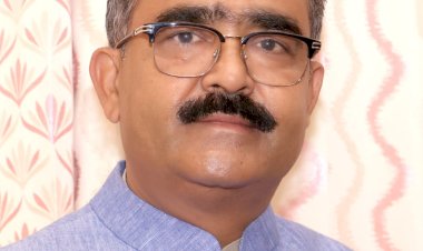 जो सड़क पर सेवा कर रहे हैं, वे तनख्वाह के लिए सड़कों पर उतरने को मजबूर — बिक्रम ठाकुर