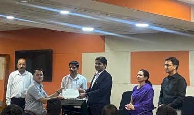 बेहतरीन कार्य करने वाले तहसीलदारों को डीसी ने दिया सम्मान