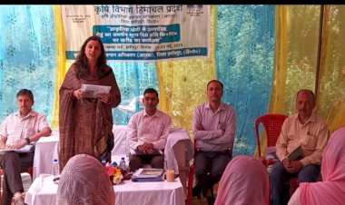 हमीरपुर में पहले दिन 69 किसानों से खरीदी प्राकृतिक खेती से तैयार गेहूं