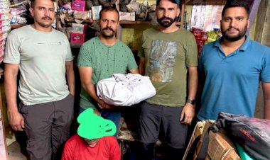 यहां से पकड़ी 55 शीशीयां नशीले सिरप,16700 हजार की करंसी,आरोपी धरा