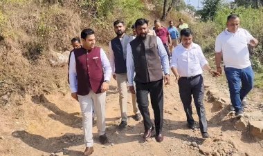 एससी कमीशन के मेंबर दिगविजय शिकायत मिलने पर योल पहुंचे