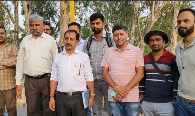 पांवटा साहिब में बिजली विभाग के कर्मचारियों से मारपीट के मामले ने पकड़ा तूल , एसपी को शिकायत..