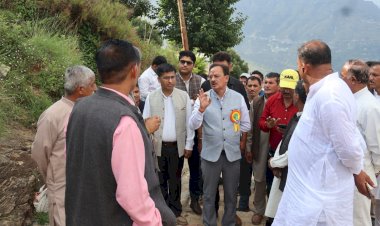 हर्षवर्धन चौहान ने शिलाई विस के हलांह में पीएचसी का किया शुभारंभ, रोहनाट में क्षेत्रवासियों की सुनी जन समस्याएं