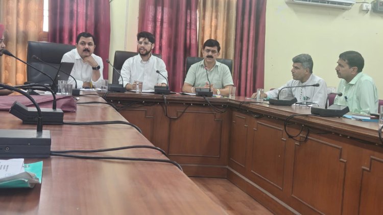 बीपीएल परिवारों के चयन हेतु बैठक आयोजित, आवेदन की तिथि 17 तक बढ़ी