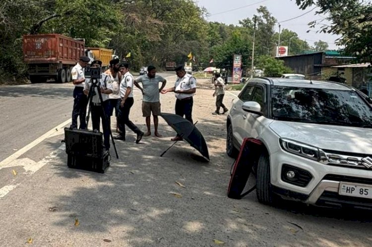 सड़क सुरक्षा: नेशनल हाईवे पर ट्रेफ़िक पुलिस ने चलाया अभियान...