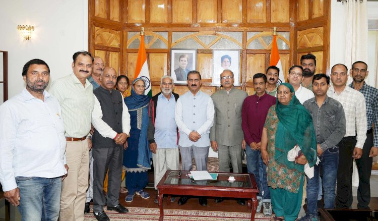 ज़रूरतमंदों को राहत व सहायता प्रदान करने के लिए प्रदेश सरकार प्रतिबद्ध: मुख्यमंत्री
