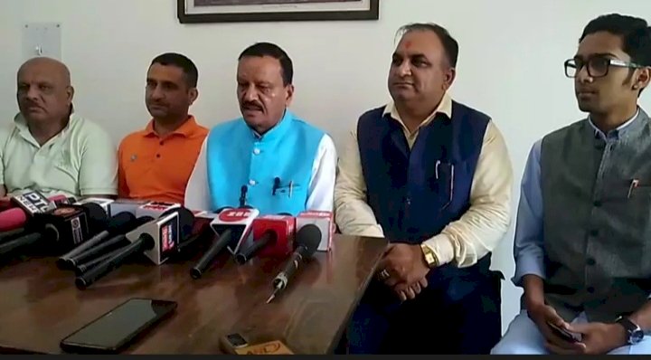 मेडिकल कॉलेज को लेकर विधायक अजय सोलंकी की टिप्पणी पर बीजेपी का पलटवार..विनय गुप्ता बोले सरकार की नाकामी है..