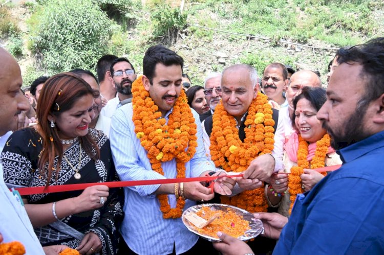 6.5 करोड़ रुपए की लागत से टुटू में निर्मित तीन मंजिला पार्किंग का लोकनिर्माण मंत्री ने किया शुभारंभ