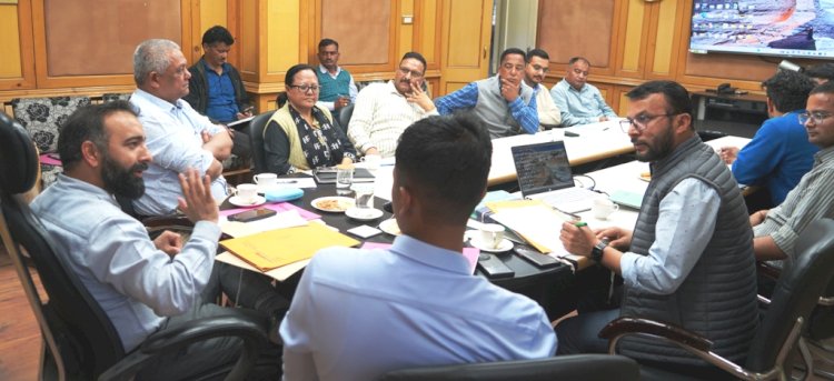 जिले में नशे का कारोबार करने वाले लोगों पर की जाएगी सख्त कार्यवाही