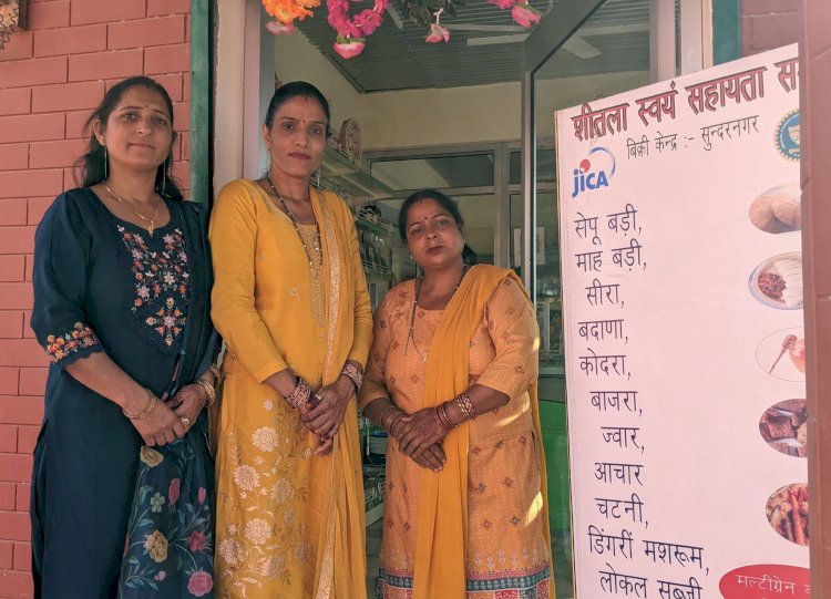 आत्मनिर्भर हिमाचल की संकल्पना को साकार कर रहीं बैरी की रक्षा देवी.... स्वयं सहायता समूह से जुड़कर फूड प्रोसेसिंग में लिखी सफलता की नई इबारत......