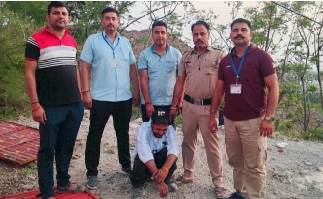 1 किलो 84.5 ग्राम चरस पकड़ी,फ़रार हो रहा आरोपी दबोचा पुलिस ने...