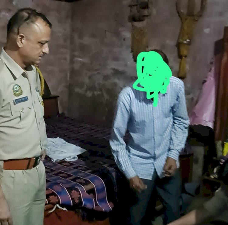 16 लीटर अवैध शराब यहां से पकड़ी , पुलिस ने आरोपी दबोचा...