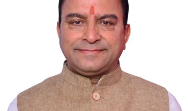 हिमाचल प्रदेश के सरकारी अस्पतालों में पर्ची बनाते समय मरीजों से 10 रुपये का परामर्श शुल्क, कांग्रेस ने जनता पर डाला बोझ : कपूर