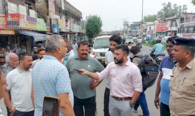 ऊना में ‘मिशन फ्री-फुटपाथ’ के तहत चला अतिक्रमण विरोधी अभियान