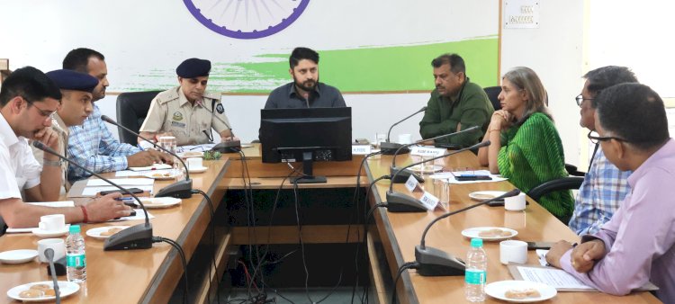 जिला में नशा तस्करों पर की जा रही कठोर कार्यवाही : उपायुक्त