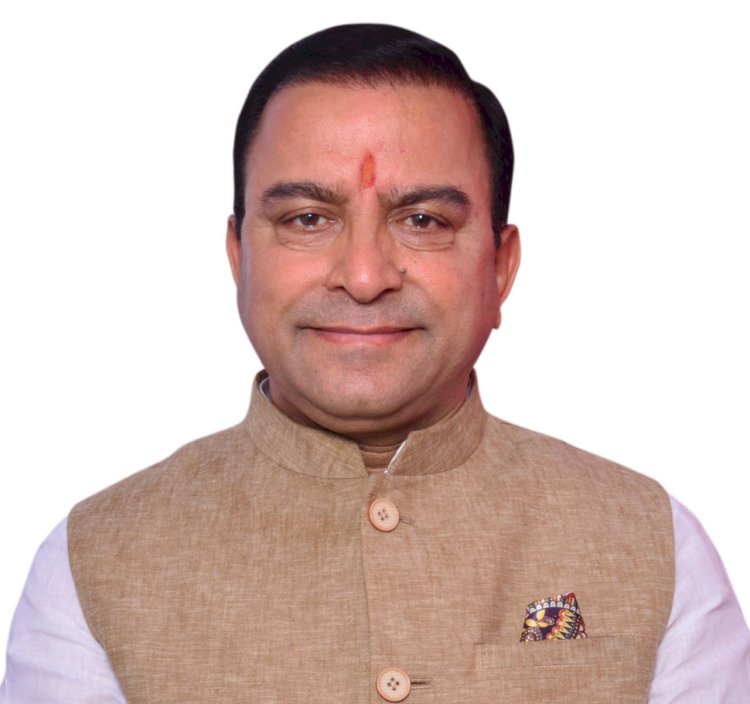हिमाचल प्रदेश के सरकारी अस्पतालों में पर्ची बनाते समय मरीजों से 10 रुपये का परामर्श शुल्क, कांग्रेस ने जनता पर डाला बोझ : कपूर