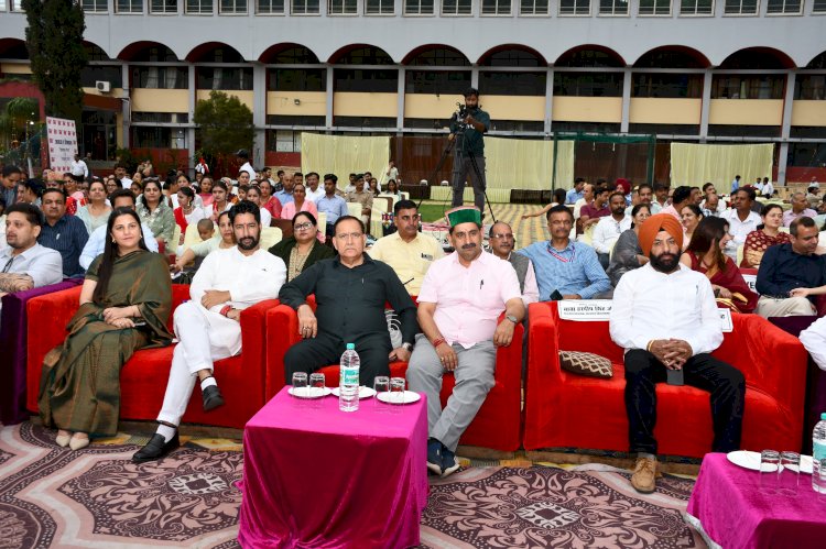 मीडिया आमजन व सरकार के मध्य सूचना का एक सशक्त माध्यम - कुलदीप सिंह पठानिया