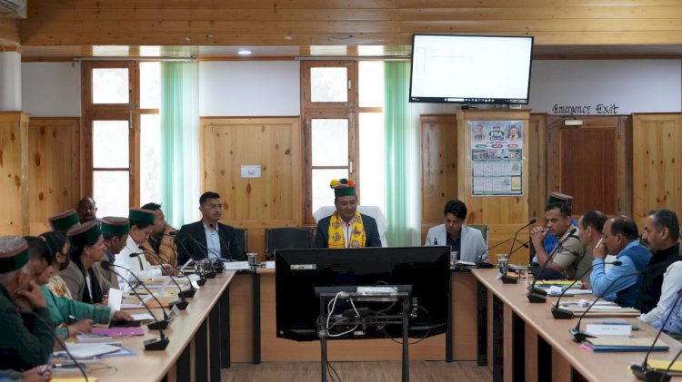 जल विद्युत परियोजनाएं प्रभावित पंचायतों में विकासात्मक कार्यों को समय पर पूर्ण करें - जगत सिंह नेगी