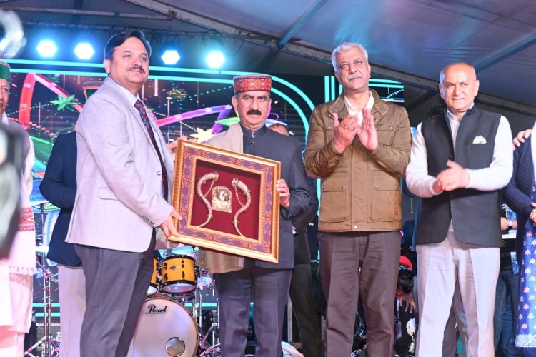 ग्रीष्मोत्सव शिमला की अंतिम सांस्कृतिक संध्या में मुख्यमंत्री रहे मुख्यातिथि