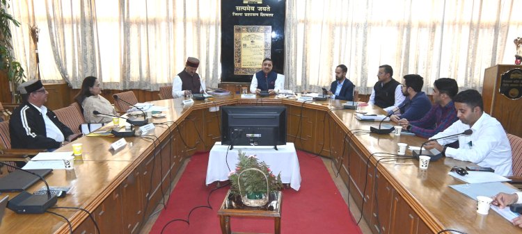 विकास कार्यों में गुणवत्ता का विशेष ध्यान रखें अधिकारी - सुरेश कश्यप