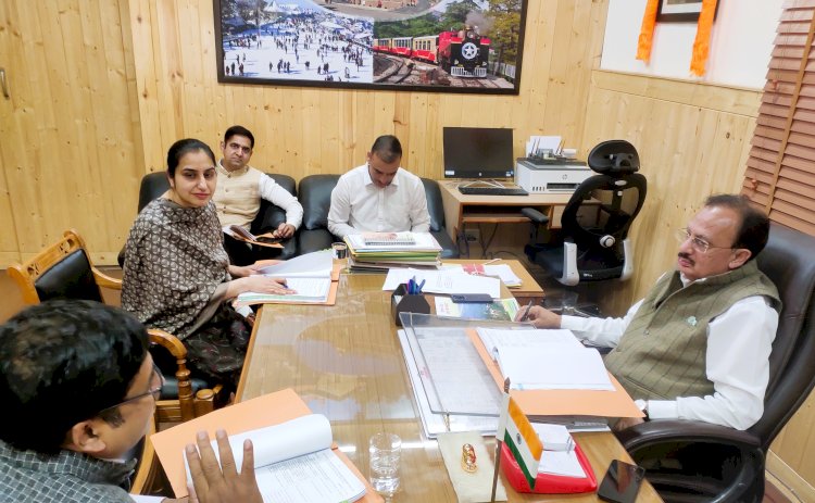 हस्तशिल्प और हथकरघा उत्पादों को बढ़ावा देने की आवश्यकताः उद्योग मंत्री