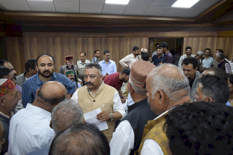 विभिन्न प्रतिनिधिमंडलों ने की शिक्षा मंत्री से भेंट