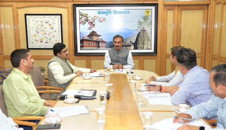 मुख्यमंत्री ने ज़िला कांगड़ा में विभिन्न विकास परियोजनाओं की समीक्षा की