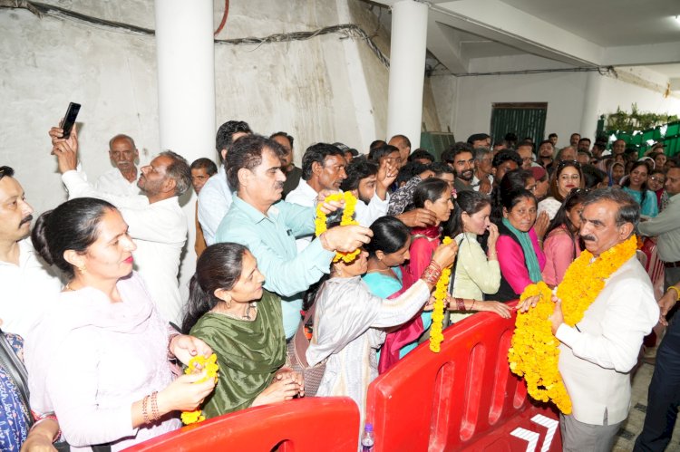 मुख्यमंत्री से विभिन्न प्रतिनिधिमंडलों ने भेंट की