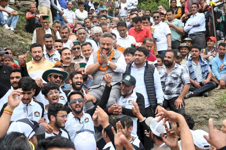 शिक्षा मंत्री ने कठासू में किया विभिन्न परियोजनाओं का उद्घाटन
