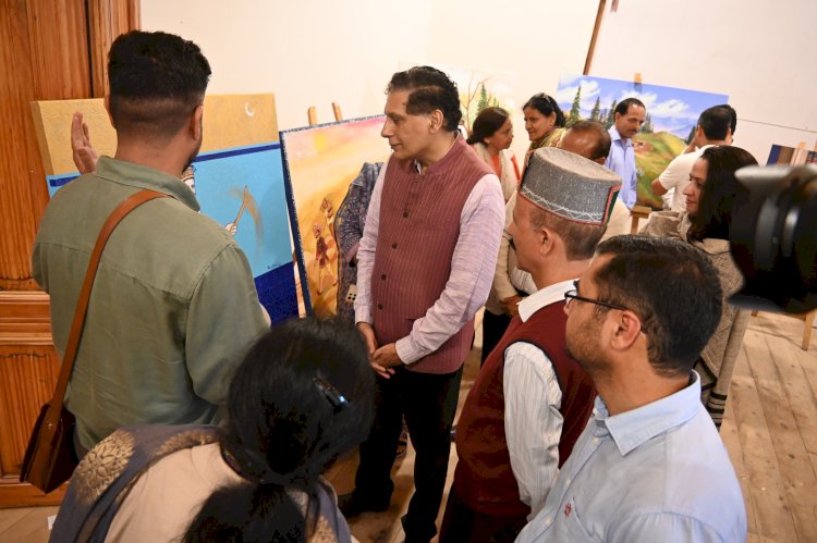 बैंटनी कैसल में आयोजित शिमला कला महोत्सव का समापन, मुख्य सचिव ने चित्रकारों को किया सम्मानित
