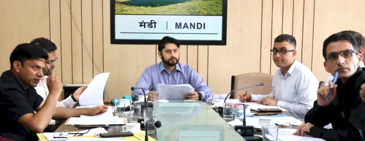 वन संरक्षण अधिनियम के अंतर्गत लंबित प्रस्तावों की समीक्षा हेतु मासिक बैठक आयोजित