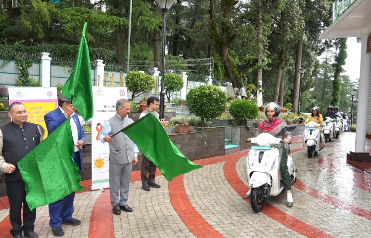 मुख्यमंत्री ने एचआइवी, एसटीआई, टीबी और हेपेटाइटिस संबंधी स्वास्थ्य सेवाओं के लिए 12 ई-स्कूटरों को झंडी दिखाकर रवाना किया