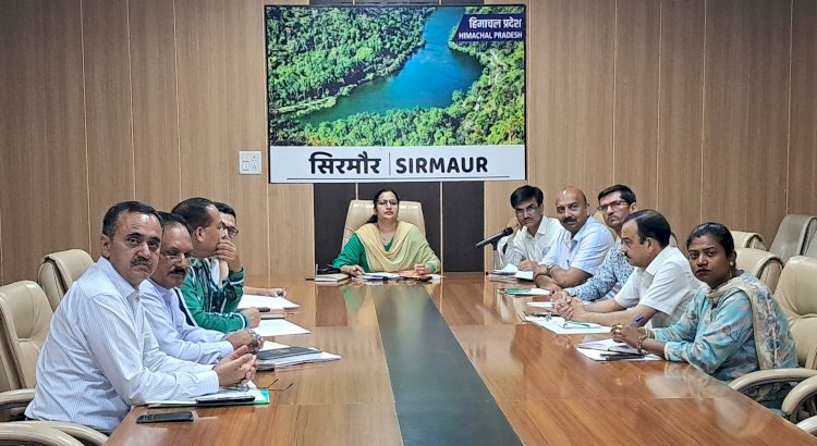 स्वच्छ पेयजल उपलब्ध कराने के लिए विभाग करे नियमित जांच : प्रियंका वर्मा