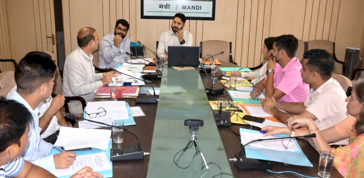 उपायुक्त ने खाद्य सुरक्षा अधिनियम का कड़ाई से पालन सुनिश्चित करने के दिए निर्देश