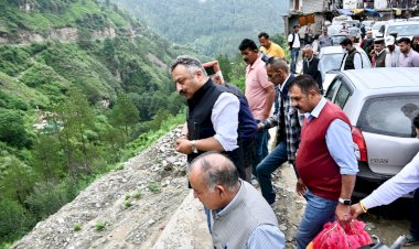 लोगों की समस्याओं का समाधान करना सरकार की प्राथमिकता - रोहित ठाकुर