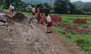 ख़ास खबर: बनकला क्षेत्र के 4 गांवों में आवश्यक सेवाऐं ठप्प, सड़क बन्द होने एम्बुलेंस से भी वंचित...