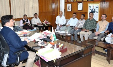 उपायुक्त की अध्यक्षता में स्किल डेवलपमेंट अलाउंस व राजीव गांधी स्वरोजगार स्टार्टअप योजना की बैठक आयोजित