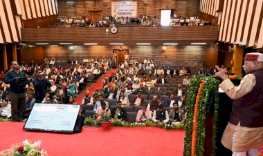 राज्यपाल ने हिमाचल प्रदेश विश्वविद्यालय के 56वें स्थापना दिवस की अध्यक्षता कीविश्वविद्यालय के 56वें स्थापना दिवस की अध्यक्षता की