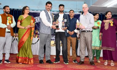 राजकीय आदर्श महाविद्यालय अर्की का पारितोषिक वितरण समारोह आयोजित